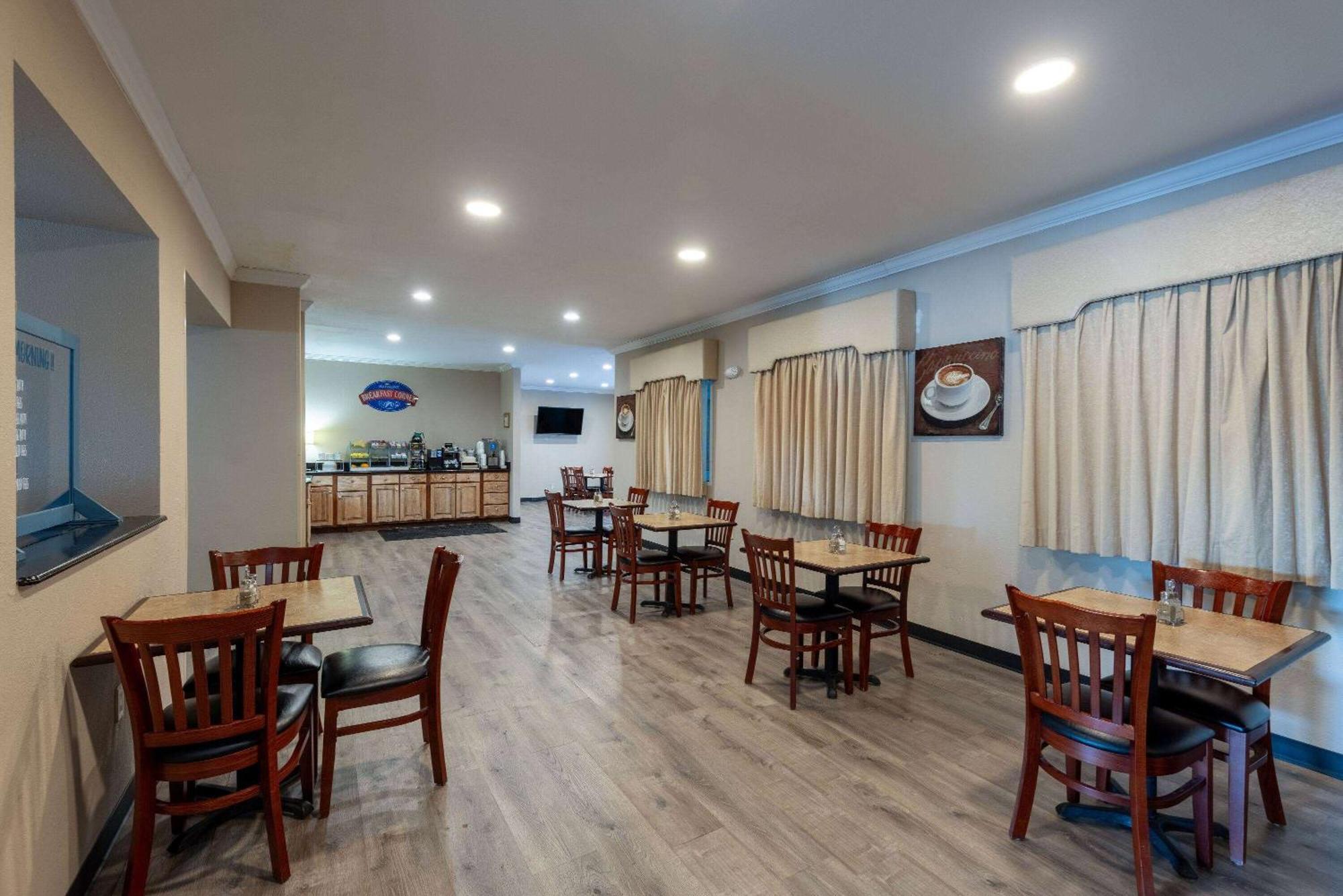 Baymont By Wyndham Kirksville University Area מראה חיצוני תמונה