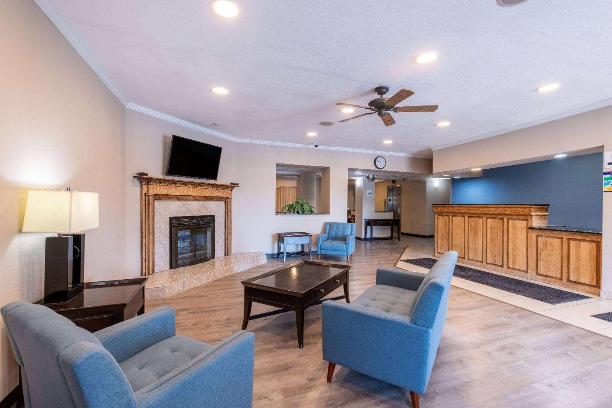 Baymont By Wyndham Kirksville University Area מראה חיצוני תמונה