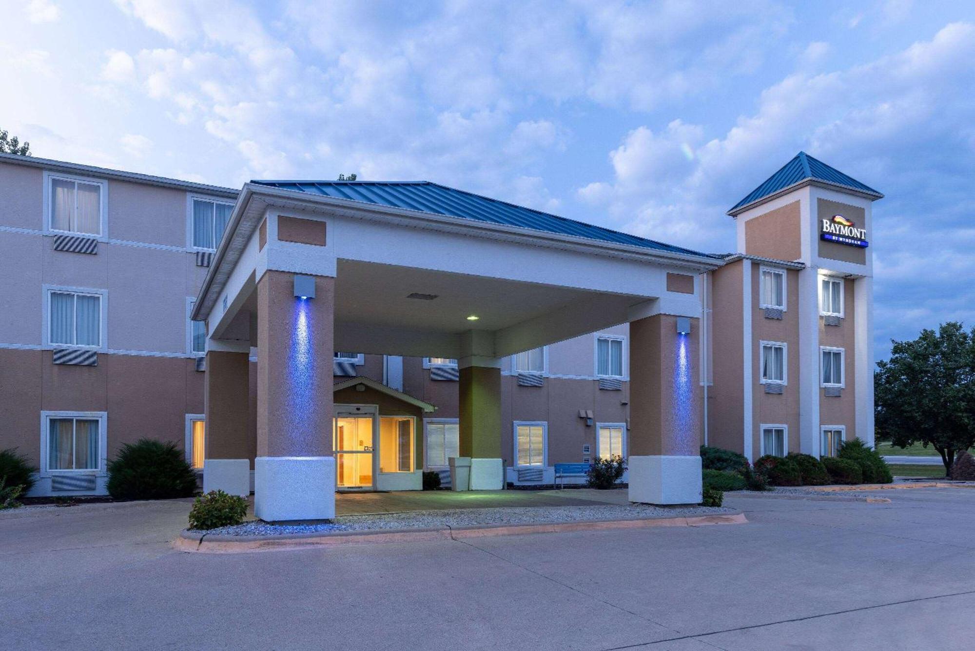 Baymont By Wyndham Kirksville University Area מראה חיצוני תמונה