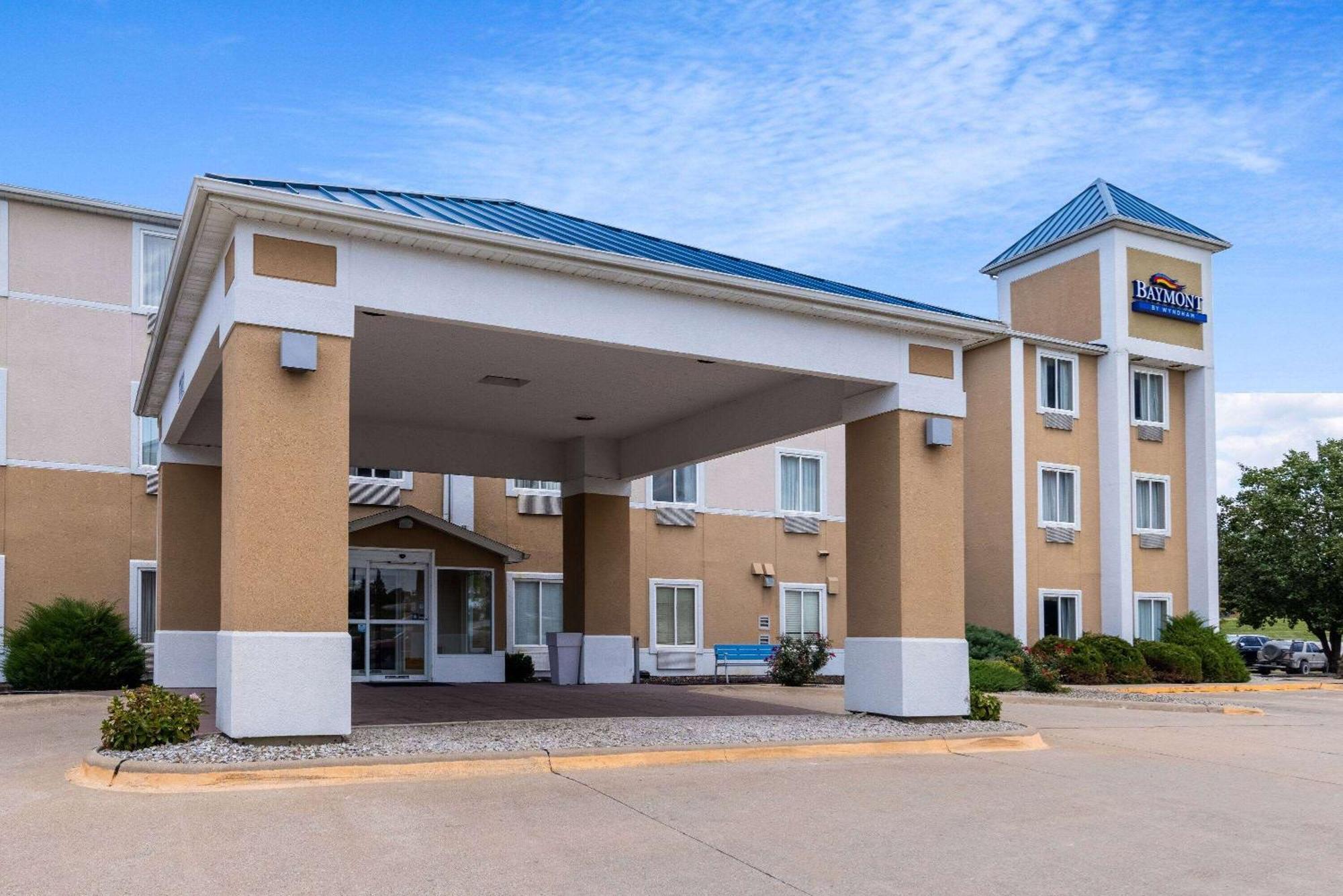 Baymont By Wyndham Kirksville University Area מראה חיצוני תמונה
